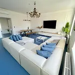Apartamento Luxurious 3 Bedroom Center Flat With Ac! *