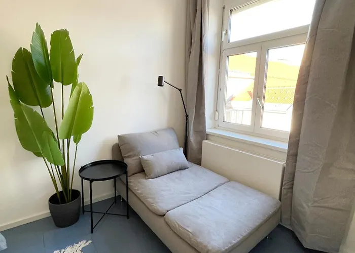 Luxurious 3 Bedroom Center Flat With Ac! Lägenhet