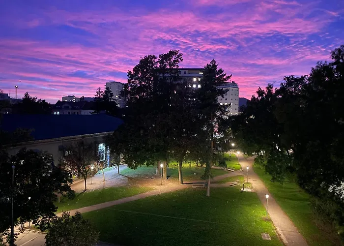 Appartamento Luxurious 3 Bedroom Center Flat With Ac!