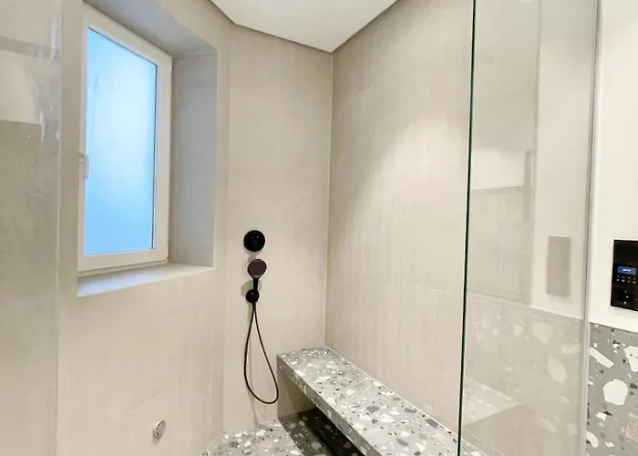 Luxurious 3 Bedroom Center Flat With Ac! Graz